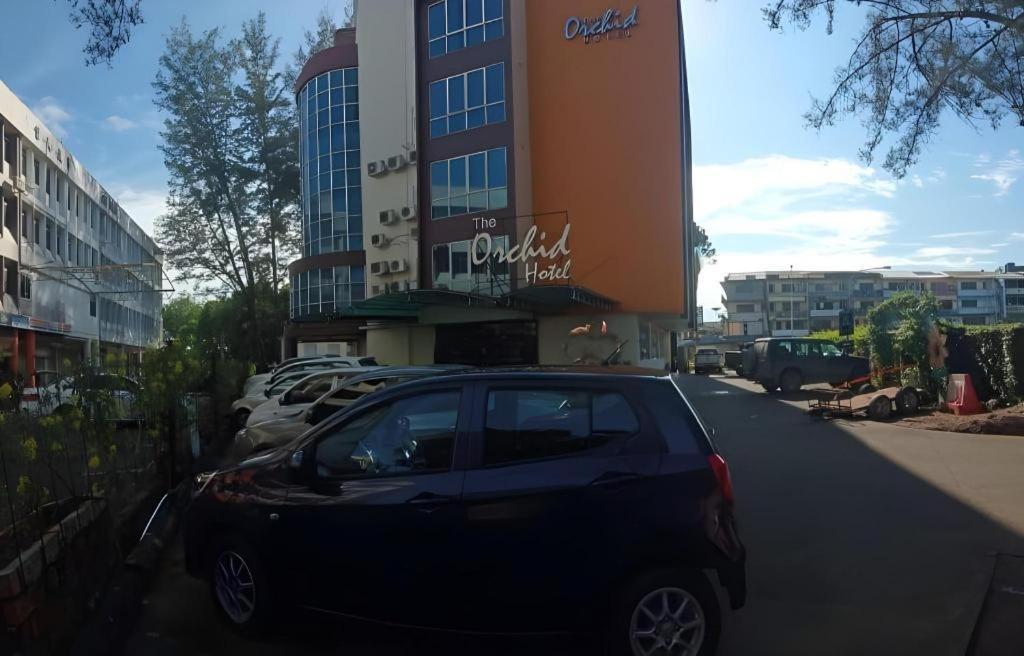 The Orchid Hotel Sibu Extérieur photo