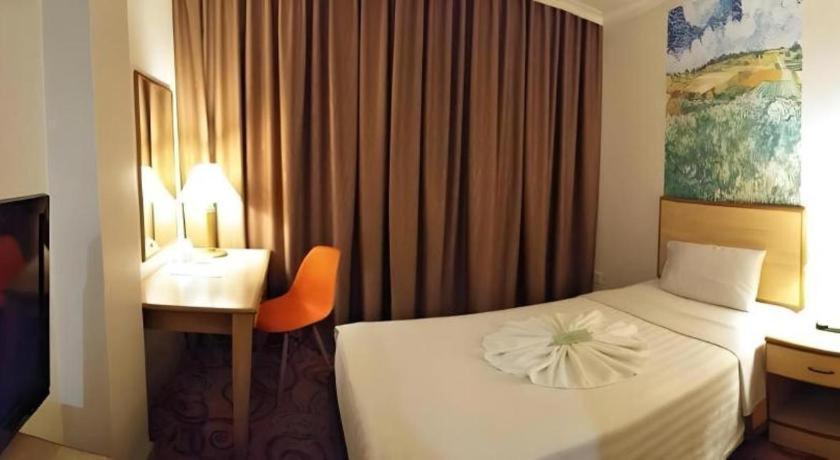 The Orchid Hotel Sibu Extérieur photo