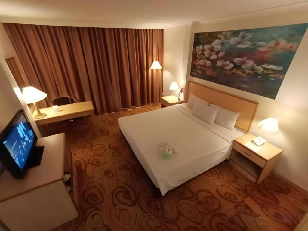 The Orchid Hotel Sibu Extérieur photo