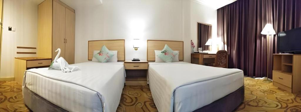 The Orchid Hotel Sibu Extérieur photo